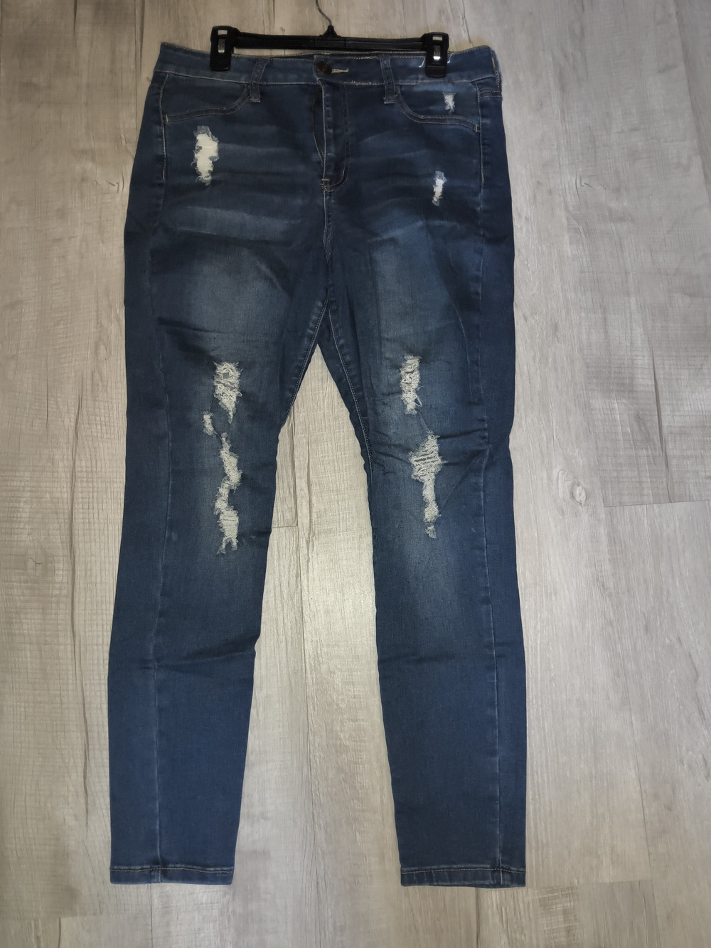 SO Women's Distressed Dark Blue Skinny Jeans